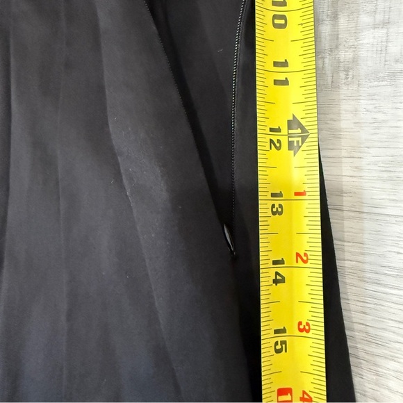 Katherine Barclay Pleated Black Aline Dress with Sweetheart Collar Size 12 - Picture 13 of 17